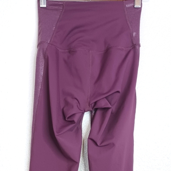 DYI Movement Tight Sz XS Burgundy Reptile Foil Leggings - Picture 6 of 12